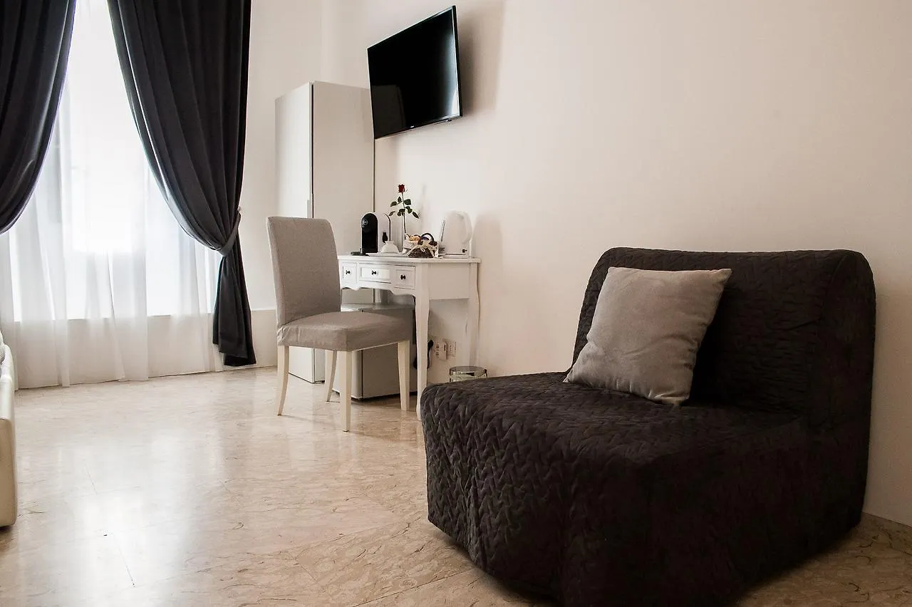 Lifestyle Veneto Suite Rome